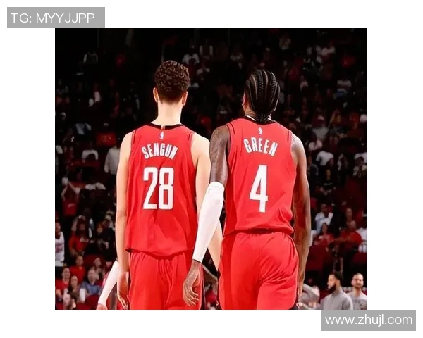 2020年火箭队与猛龙队激战回顾精彩瞬间与关键时刻分析